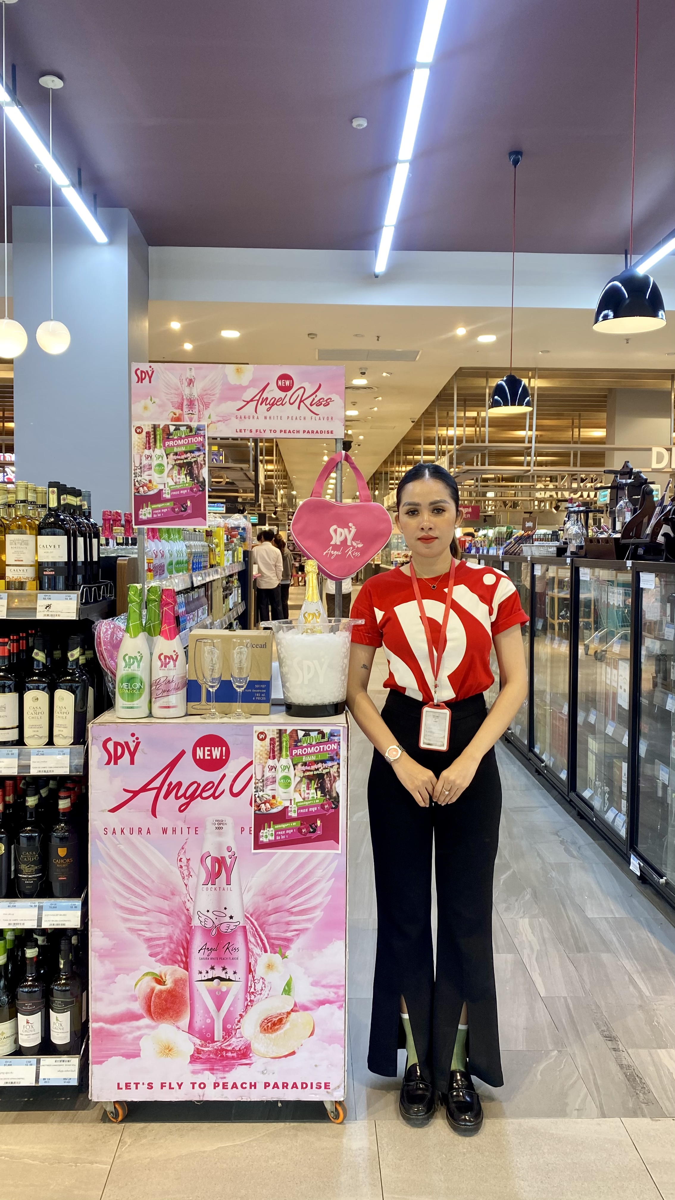 SPY Sparkle Fruit Revolutionizing FMCG Distribution with Da Houg Heng 25th December at Makro Cambodia - Image 1